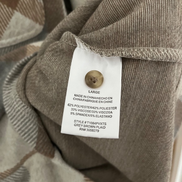 Neuflora New York Button Down — Grey Plaid — Large - Picture 5 of 6